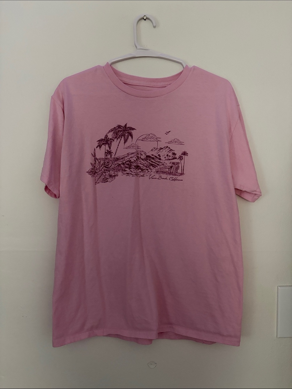 Tilly's Pink Short Sleeve Graphic Tee